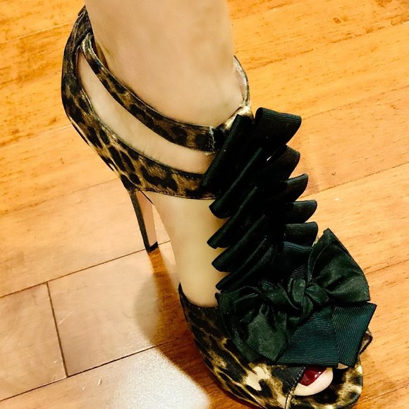 Betsey Johnson evening shoes / size 9/ heel height 5" - Picture 5 of 5